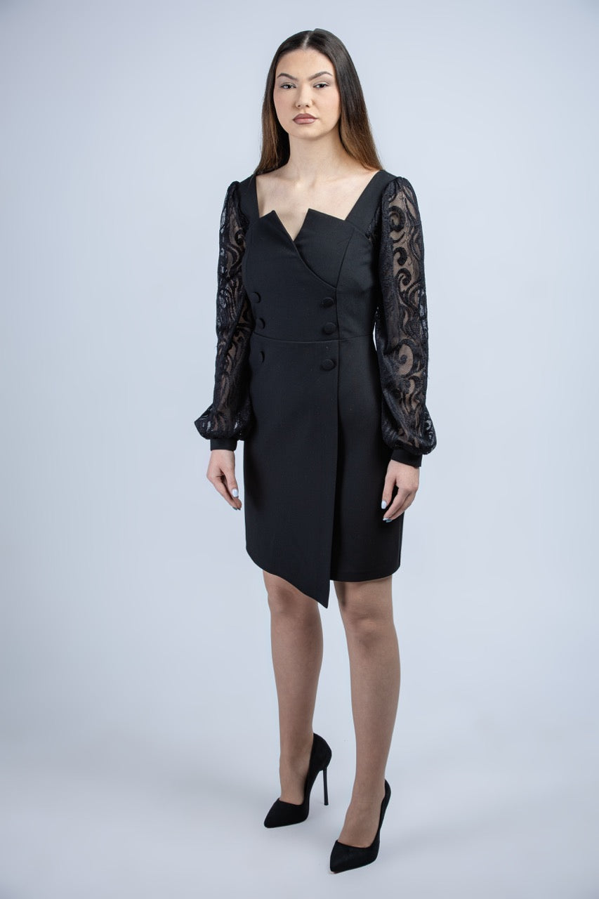 Дамска черна рокля с дантелени ръкави